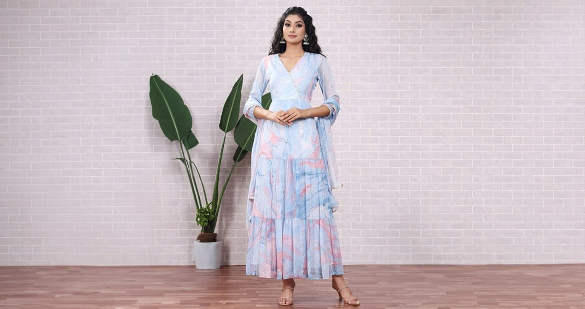 Must-Have Kurti Set for a Traditional Look This Rakhi Season - Navvi.in