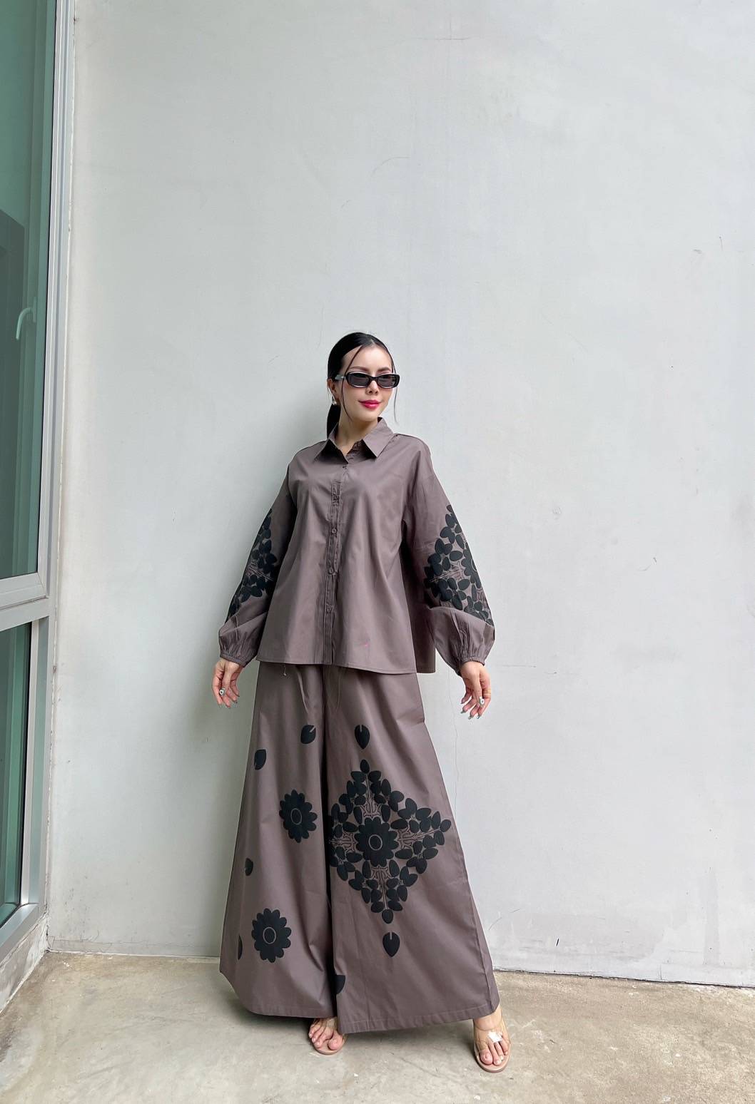 Monochrome Floral Statement Co-Ord Set for Women - Navvi.in
