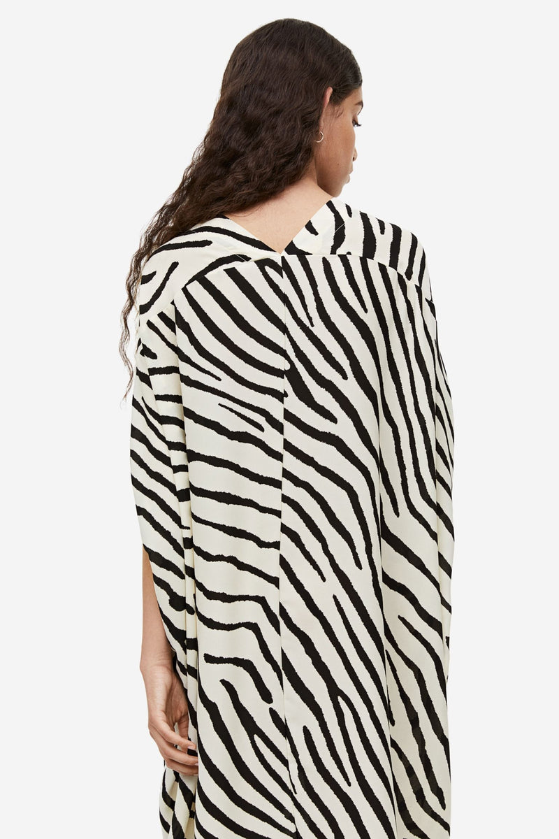 Black & White Cross Line Kaftan