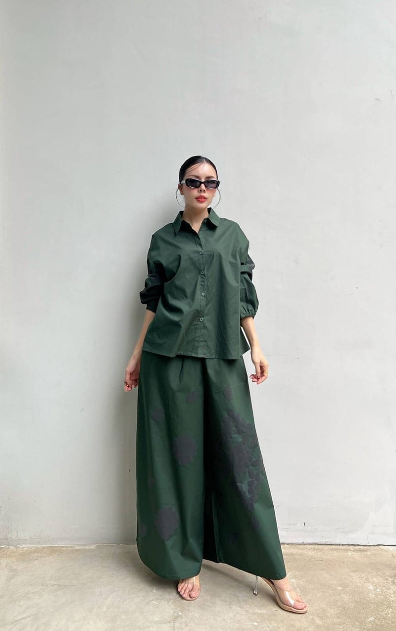 Modern Solid Utility Co-Ord Set with Relaxed Wide-Leg Pants - Navvi.in