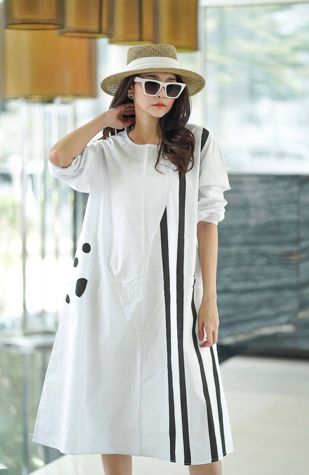 Minimal Chic Midi Dress - Navvi.in