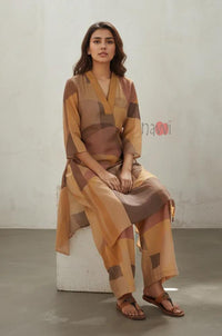 Aura Abstract A-Line Pure Linen Kurta
