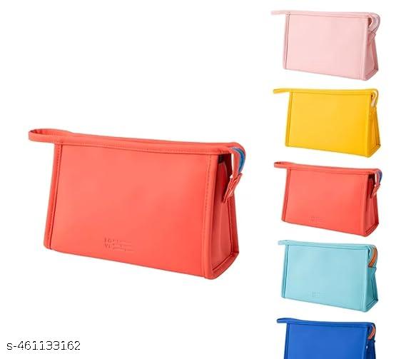 Fashionable Makeup Pouch for Women – Travel Cosmetic Bag & Toiletry Organizer