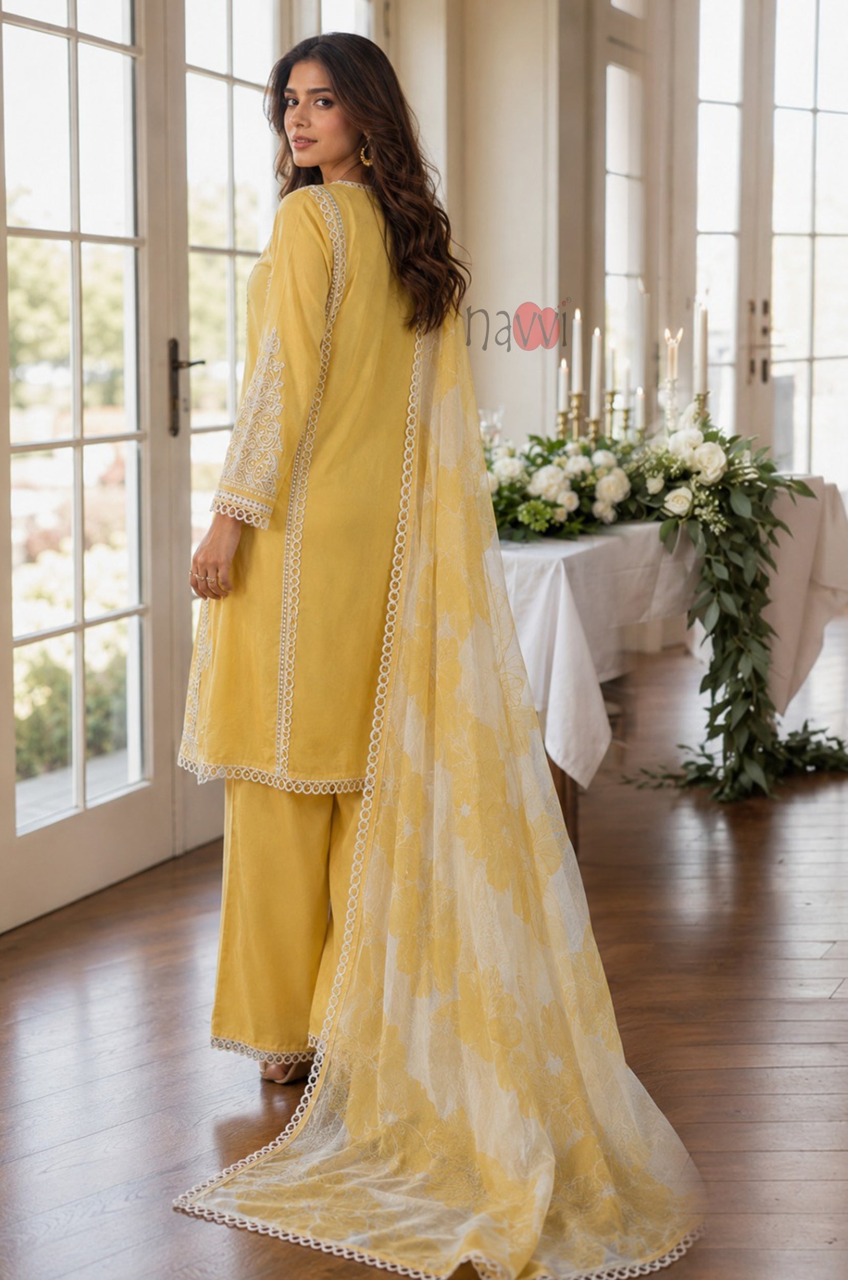 Sunshine Grace Embroidered Set
