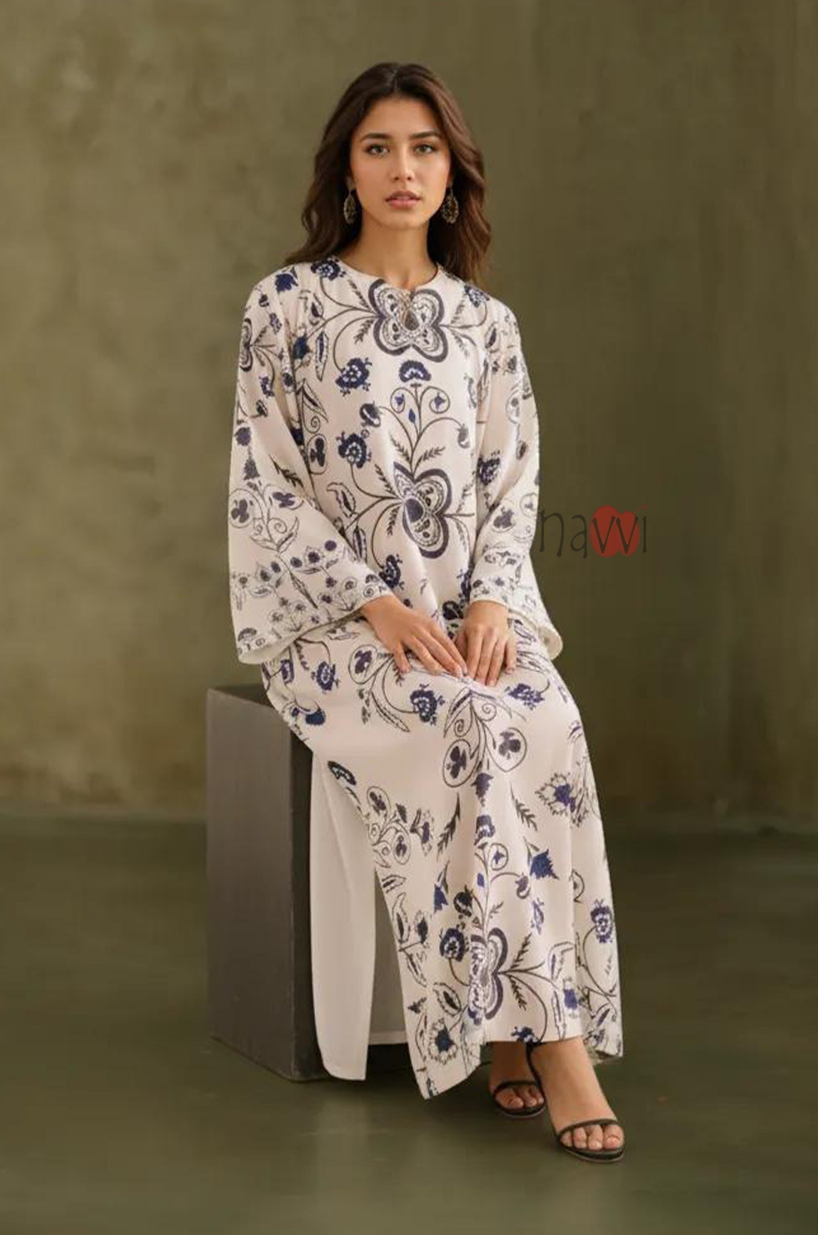 Ivory Indigo Floral Printed A-Line Kurta - Navvi.in