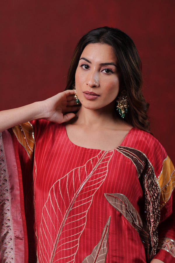 Red Printed Kaftan Set with Leaf Motifs