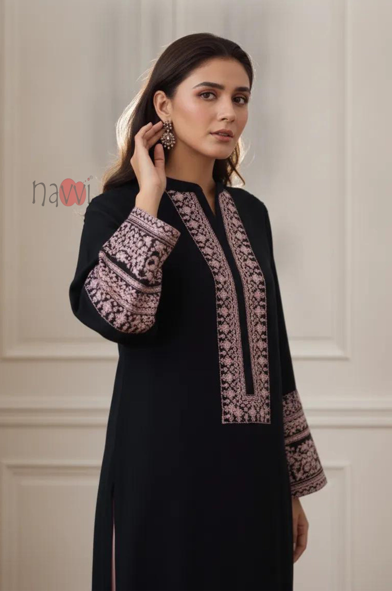Classic Grace Embroidered Kurta Pant Set