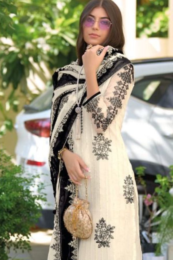 Noor Off-white Organza Suit Set - Navvi.in