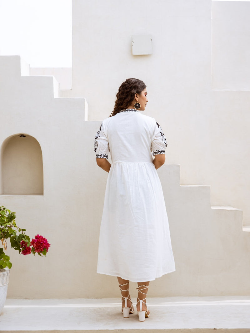 Embroidery White Maxi Dress