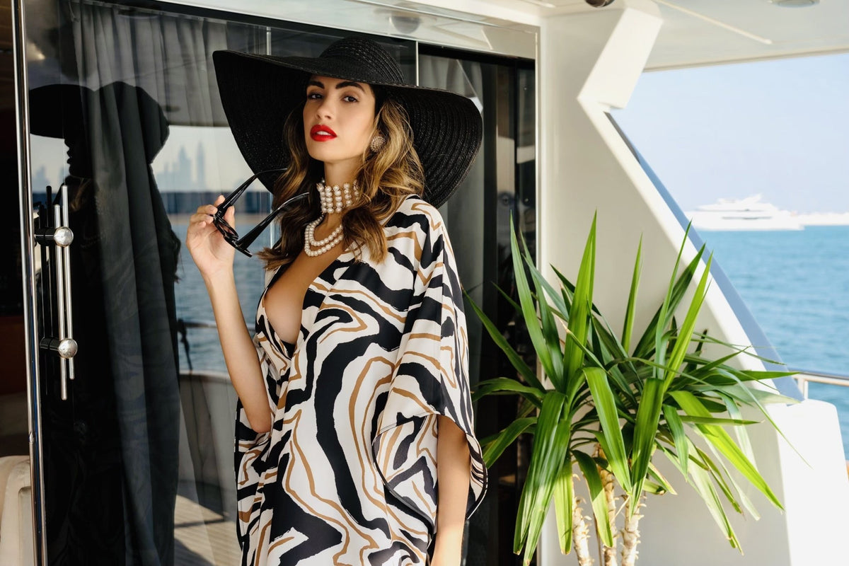 Asymmetric Black & White Kaftan - Navvi.in