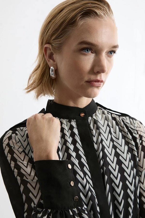 Black and White Zigzag Pattern Maxi Dress - Navvi.in