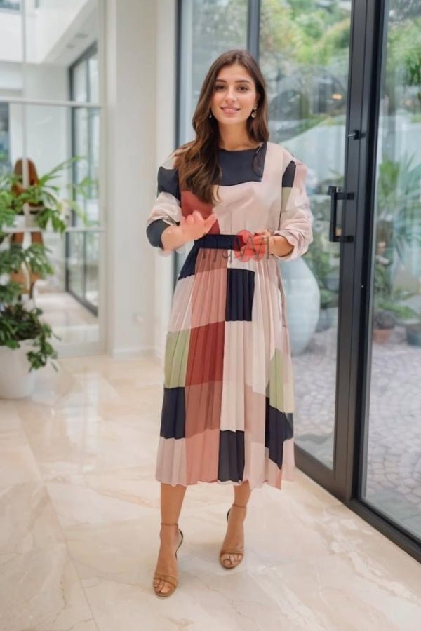 Crush Pattern Maxi Dress - Navvi.in