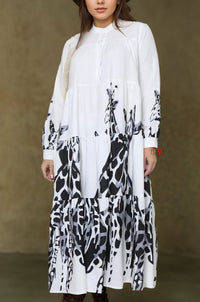 Flowy Monochrome Tiered Long Shirt Dress - Navvi.in