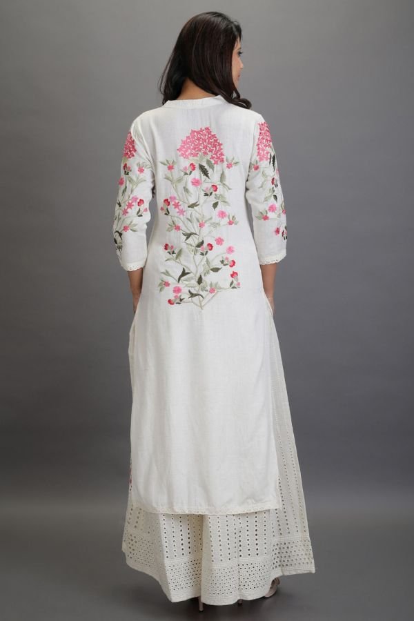 Ivory Hakoba Kurta & Pant Set - Navvi.in