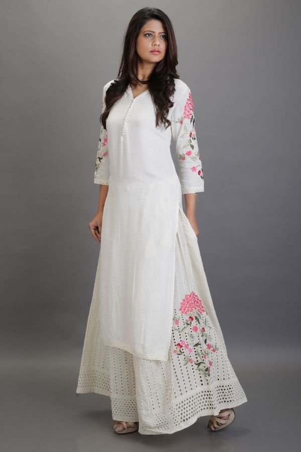Ivory Hakoba Kurta & Pant Set - Navvi.in