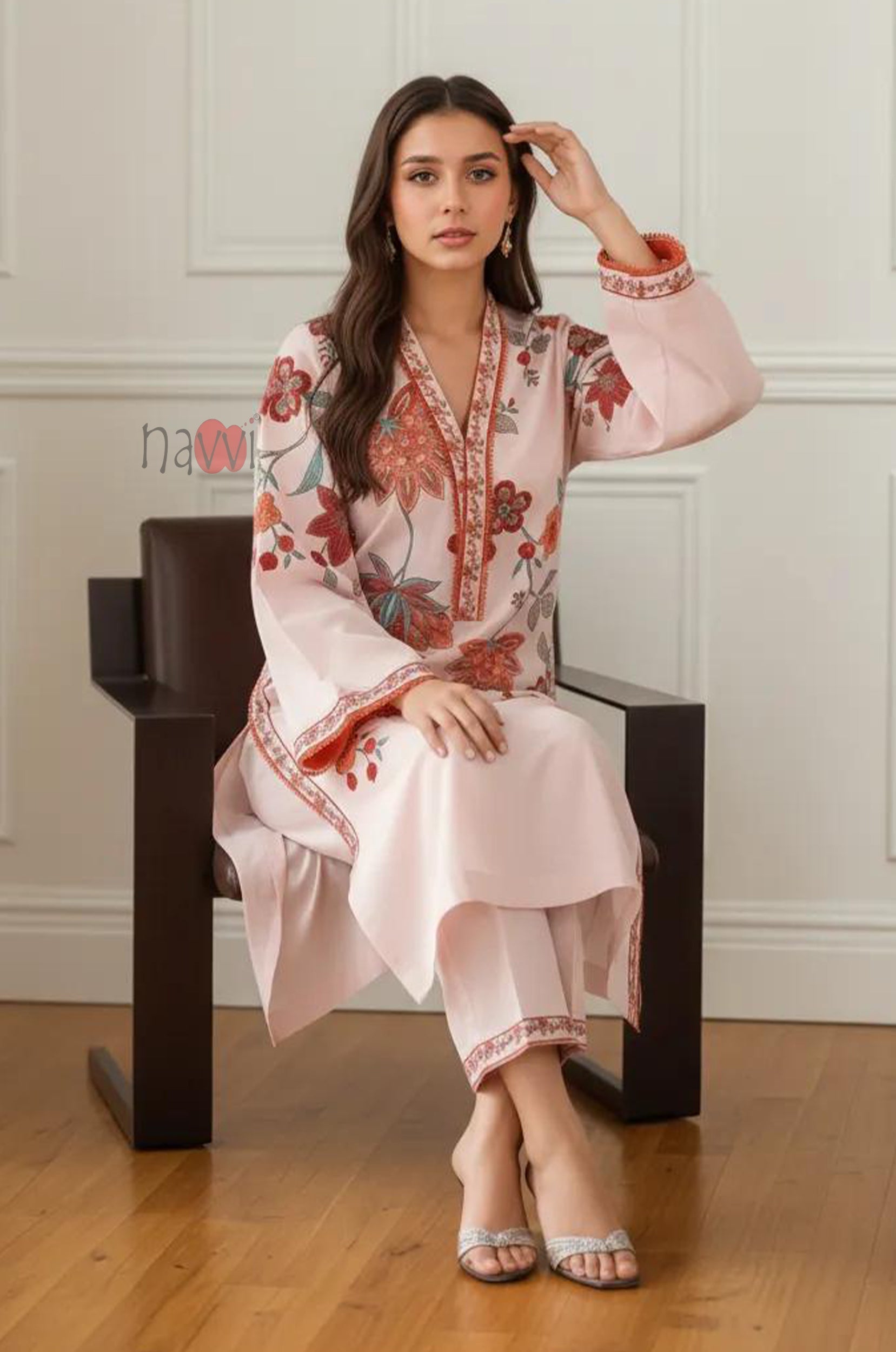 Ivory Floral Straight Kurta Set – Festive Wear - Navvi.in