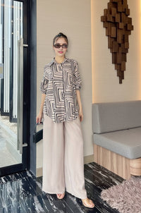 Trendy Ruffle Top & Wide-Leg Pants Co-ord Set