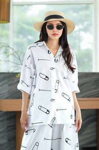 Contemporary Safety Pin Coord Outfit