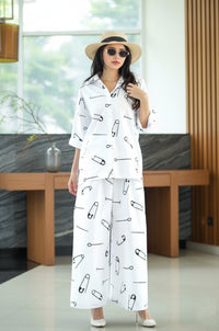 Contemporary Safety Pin Coord Outfit