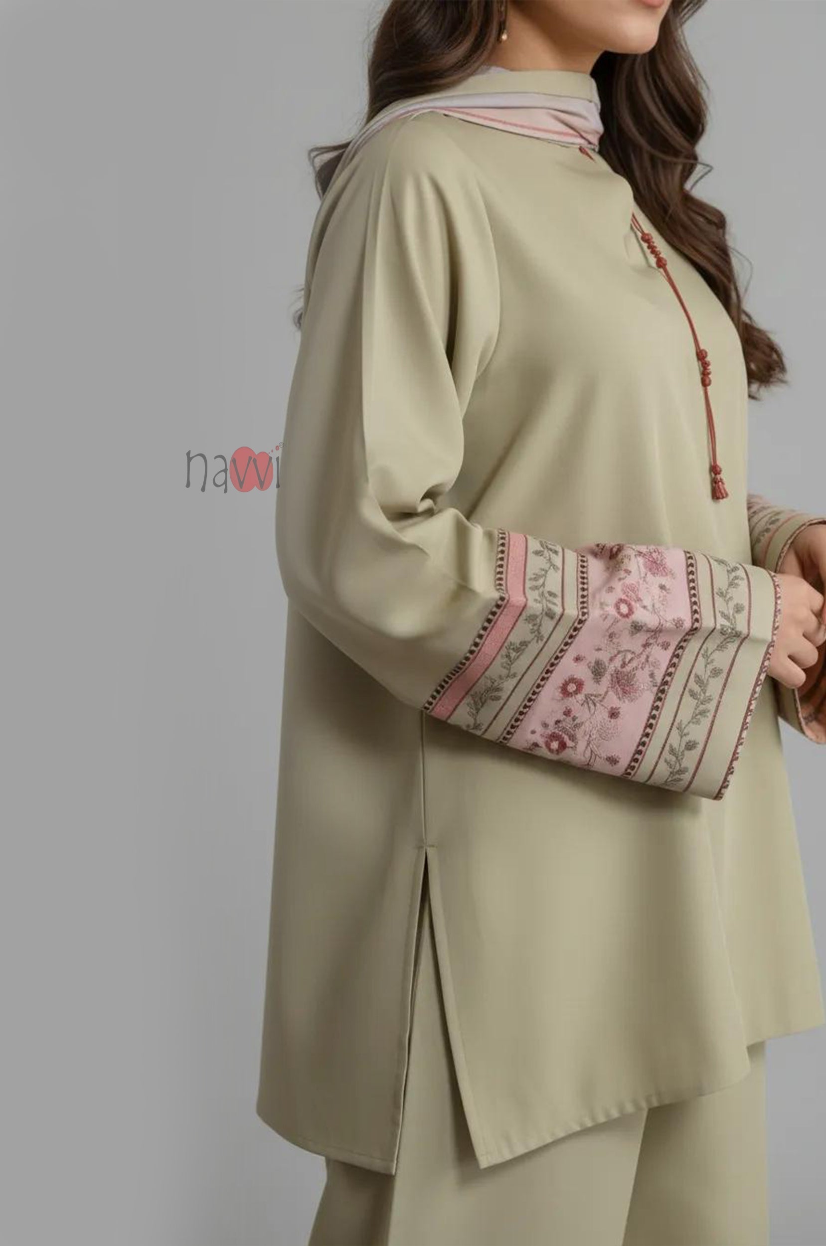 Graceful Kurta Set with Floral Border