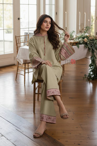 Graceful Kurta Set with Floral Border