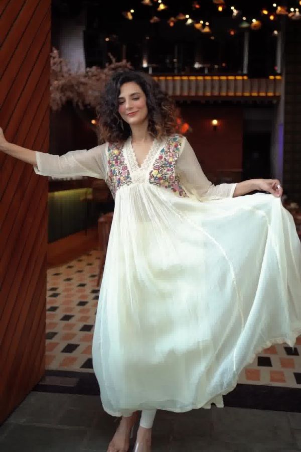 Pure Muslin Embroidered Tunic With Lace - Navvi.in