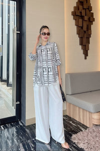 Trendy Ruffle Top & Wide-Leg Pants Co-ord Set