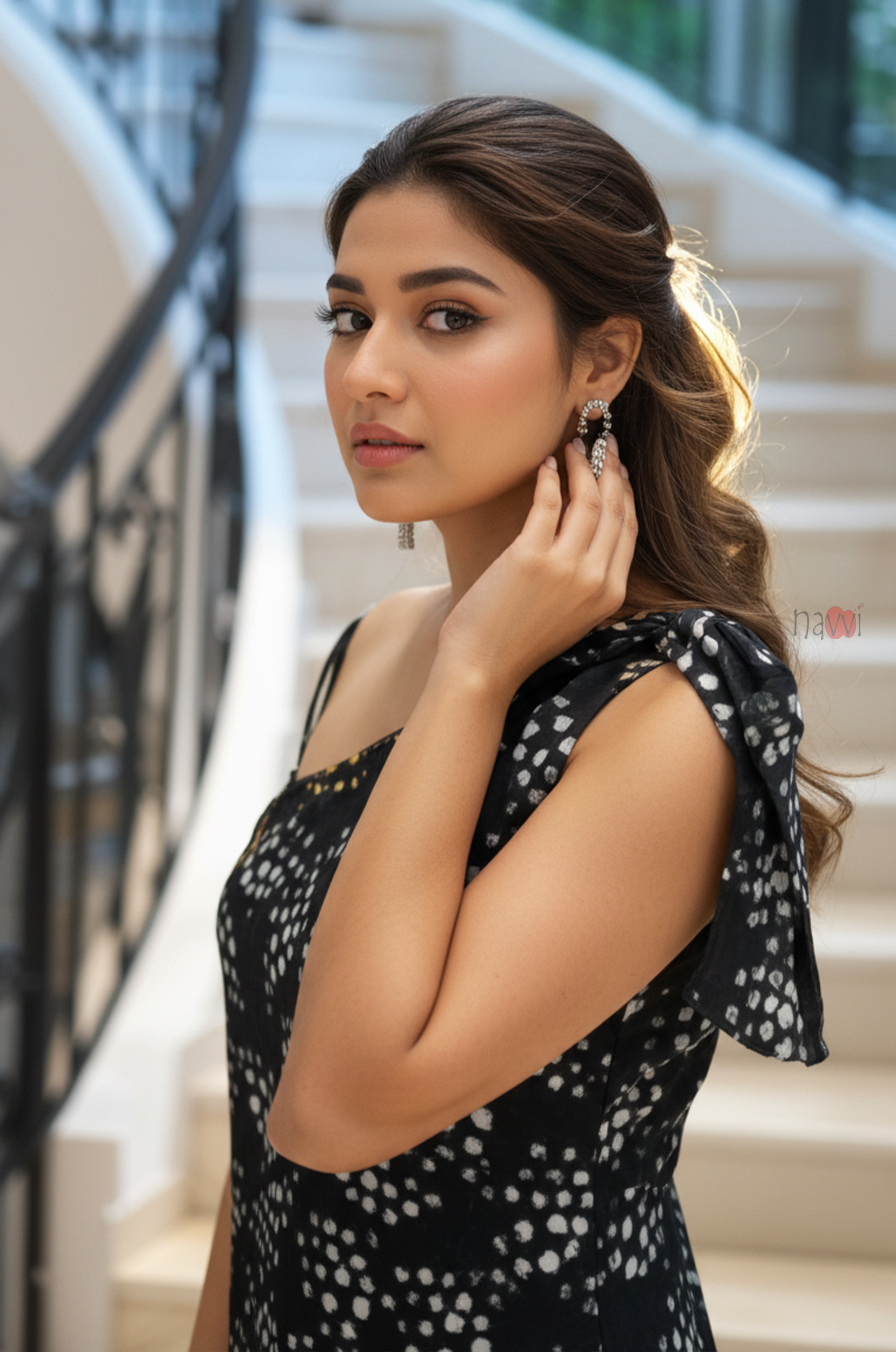 Elegant Noir One-Shoulder Printed Maxi