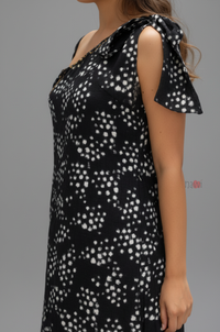 Elegant Noir One-Shoulder Printed Maxi