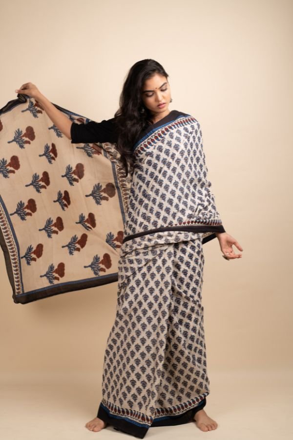 Streamlined Saree - Navvi.in
