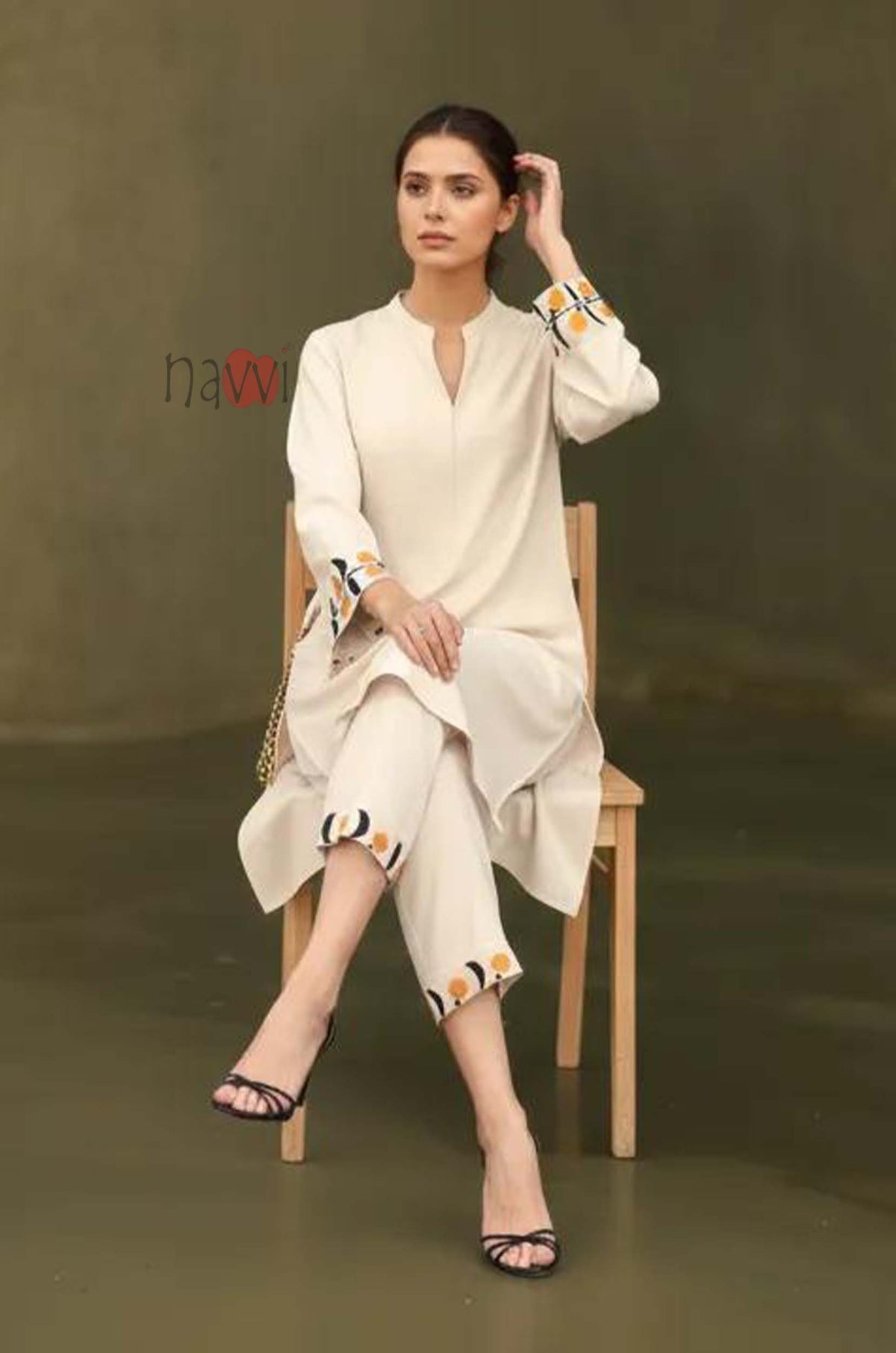 Floral Embroidered Kurta Set