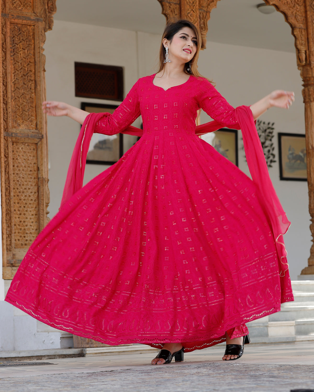 anarkaliset anakalisuiset suitset navvi trending chikankarisuitset pinksuitsets pinkanarkali