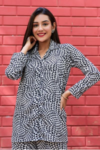 loungewear blackloungewearset womenloungwear nightsuits nightsuitforwomens floralprintnightsuit bridetobe womenfashion newcollection newloungewearcollection shirt&payjamaset navvi navvi.in