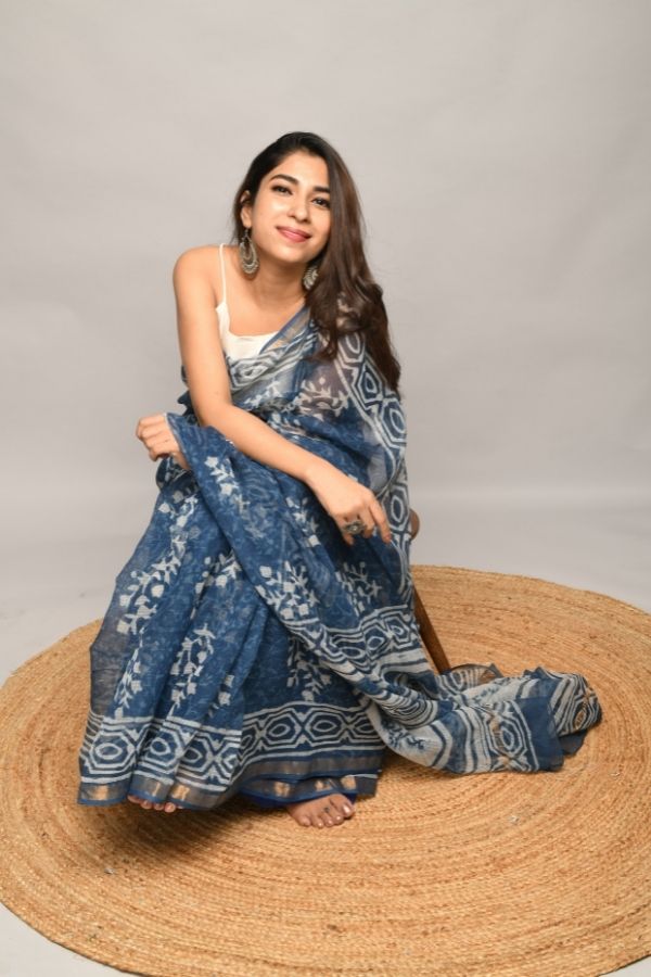 sareelove indianwear ethnicwear navvi navvi.in traditional blacksaree cottonsaree sareefashion traditional indianfashion madeinindia sareeindia sareeblouse handloom ethnic sareedraping sareeinstagram sareefashion indianfashionblogger bluesaree