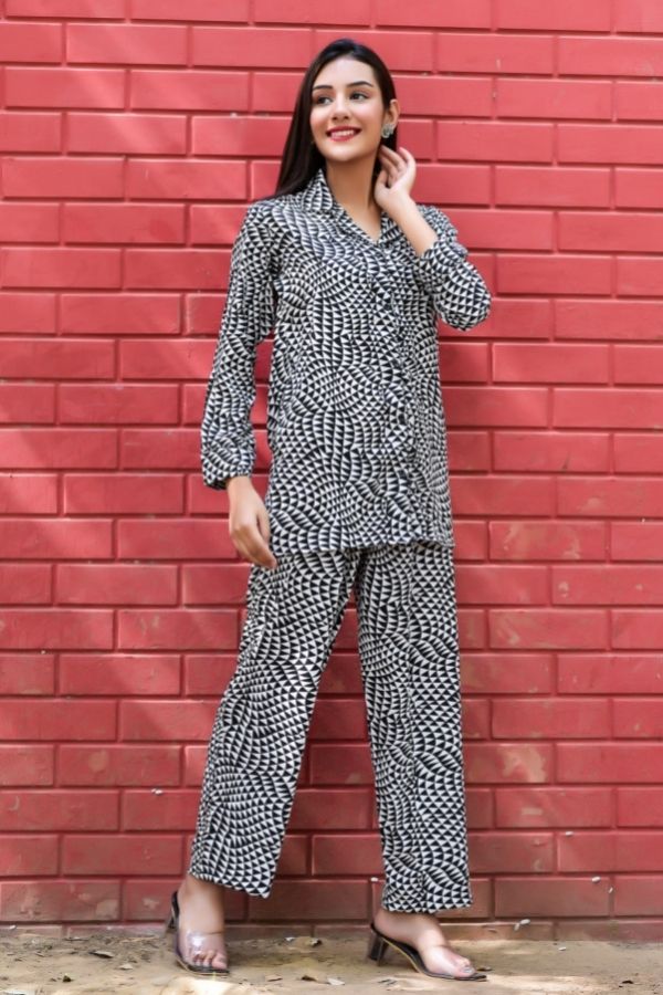 Asymmetric Night Suit Set - Navvi.in