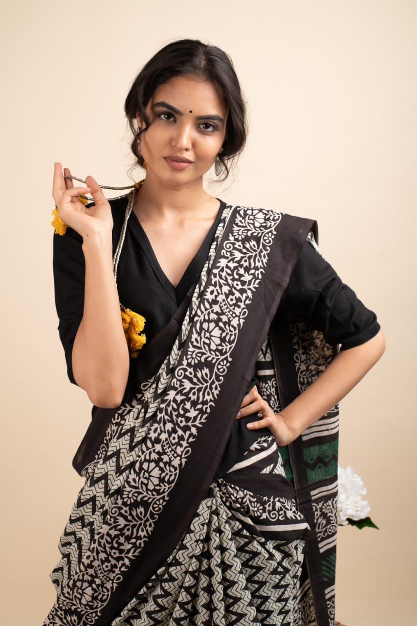 Black Diamond Saree - Navvi.in