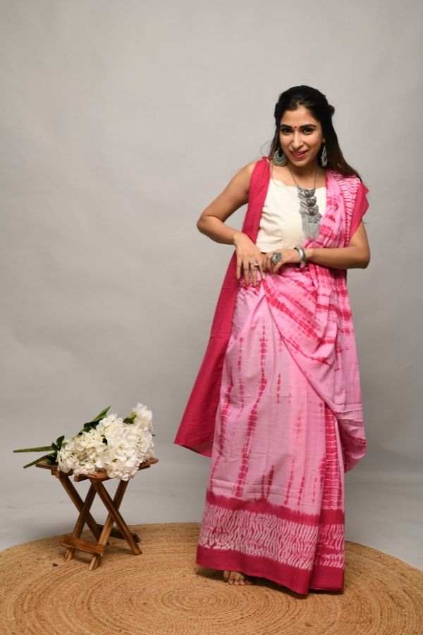 Distant Waves Saree - Navvi.in