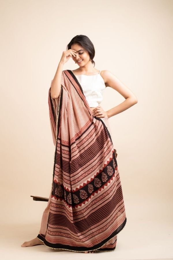 Mealodies of Spring Saree - Navvi.in